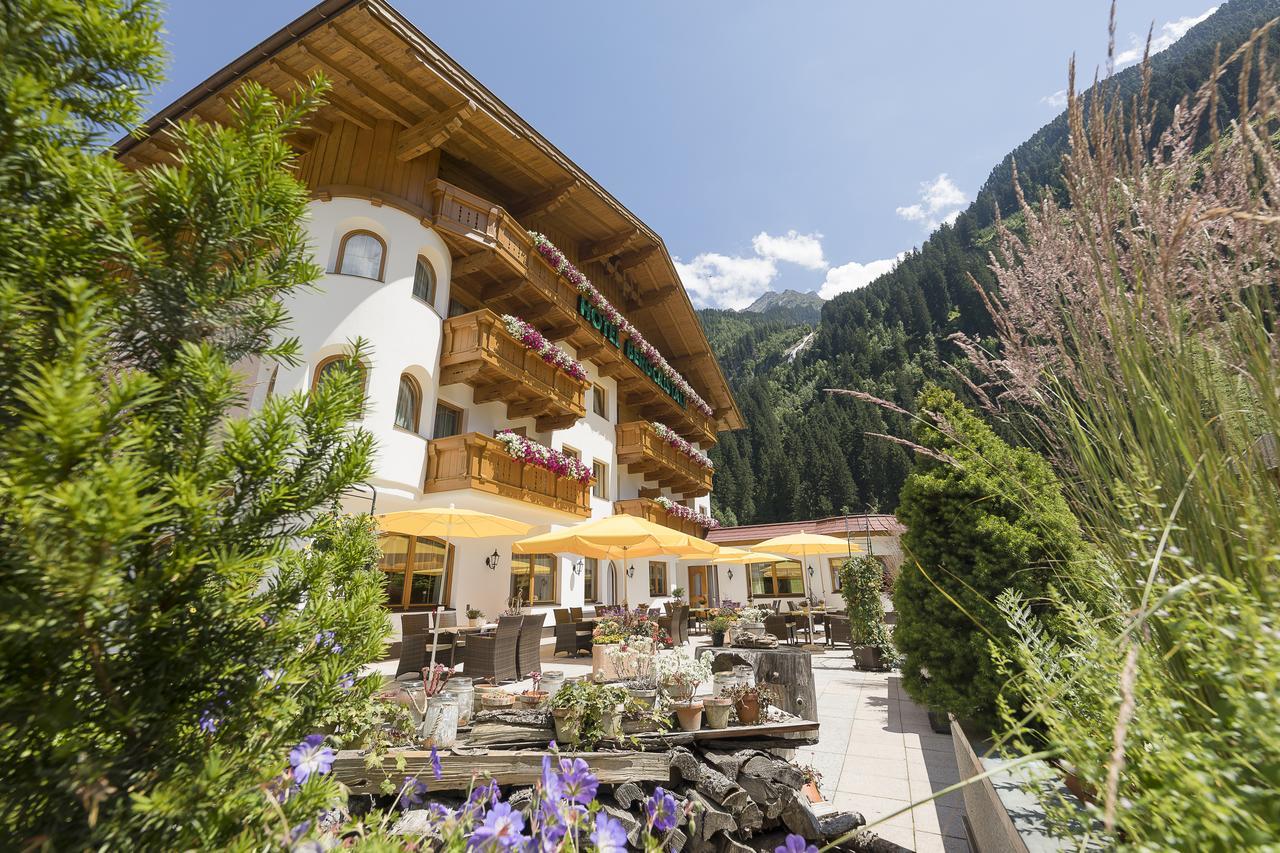 Landhaus Pfurtscheller Apartment Neustift im Stubaital Exterior photo